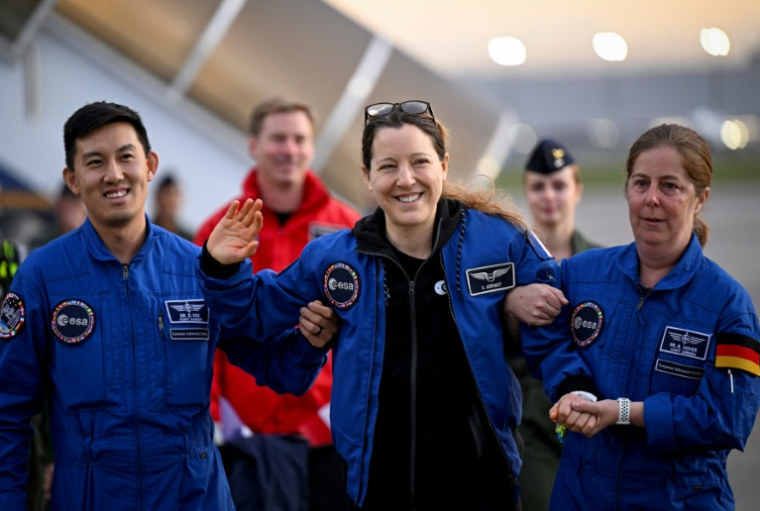 L'astronaute française Sophie Adenot à son arrivée à Cologne le 10 octobre 2026 ( AFP / INA FASSBENDER )