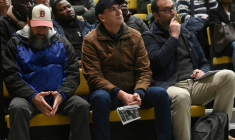 Des salariés de l'usine Brandt participent à une réunion d'information sur les possibilités de reconversion professionnelle, le 15 décembre à Saint-Jean-de-la-Ruelle, près d'Orléans, le 15 décembre 2025 dans le Loiret The judicial liquidation of the Brandt household appliance group, announced on December 12, 2025 by the Nanterre Economic Court, marks the end of a major name in French industry during the post-war boom years, which has changed hands several times in recent decades. ( AFP / JEAN-FRANCOIS MONIER )