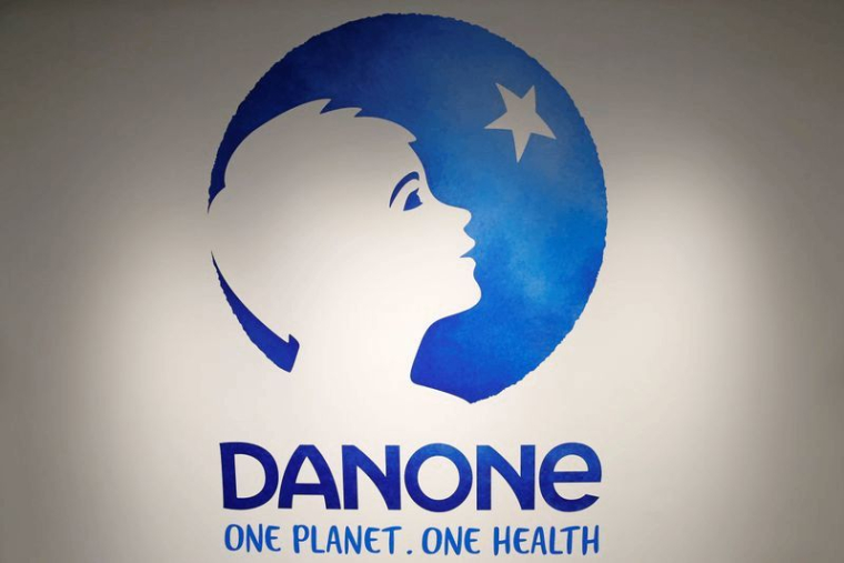 DANONE: LE 1ER TRIMESTRE DOPÉ PAR DES EFFETS DE STOCKAGE, INCERTITUDES POUR LA SUITE