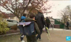 Covid-19 en France : sur le chemin de l'école, des nouvelles mesures casse-tête pour les élèves et les parents