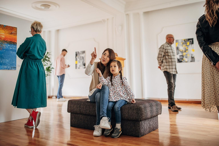 Découvrez nos bons plans pour profiter pleinement de l’offre culturelle sans casser votre tirelire. ( crédit photo : Getty Images )