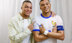 « C’est exactement moi » : Mbappé choqué de son clone en cire