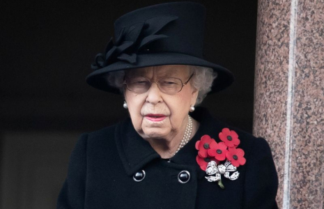 GRANDE-BRETAGNE: ELIZABETH II, SOUFFRANTE, RENONCE À UNE CÉRÉMONIE OFFICIELLE
