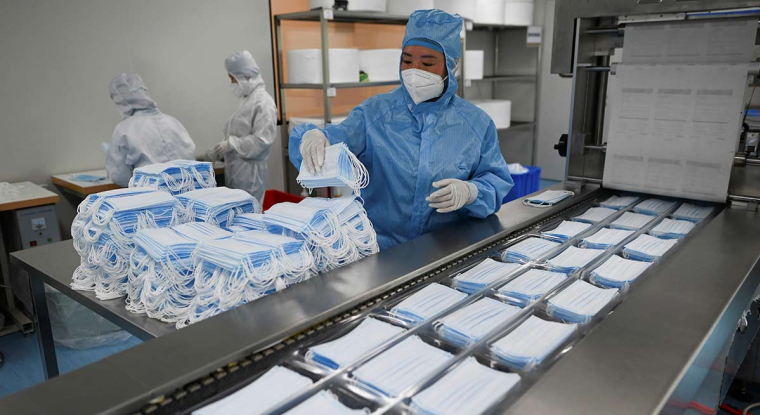 L'empire du Milieu aurait exporté 224 milliards de masques l'an dernier ! (© Wang Zhai / AFP)