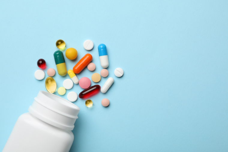 Gare au doublement des franchises médicales ( Crédits photo: ©   New Africa - stock.adobe.com)