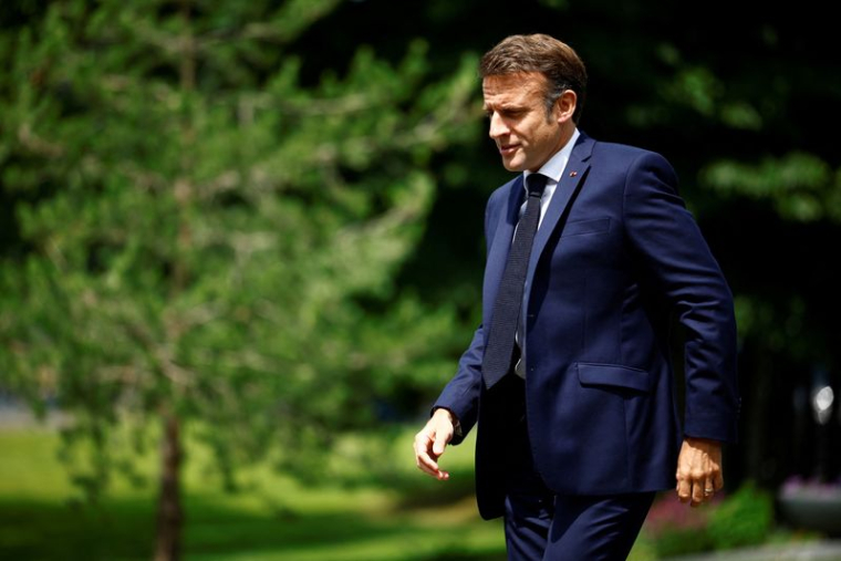 Le président français Macron rencontre l'équipe nationale française de football avant l'Euro 2024 de l'UEFA
