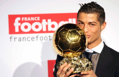 Cristiano Ronaldo élu plus grand Ballon d’or de l’histoire