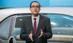 Le nouveau patron de Renault François Provost au Salon de l'auto de Pékin le 25 avril 2018 ( AFP / NICOLAS ASFOURI )