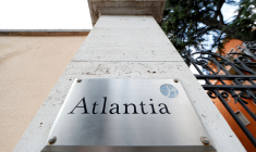 ATLANTIA ÉTUDIE UNE ENTRÉE AU CAPITAL D'ALITALIA