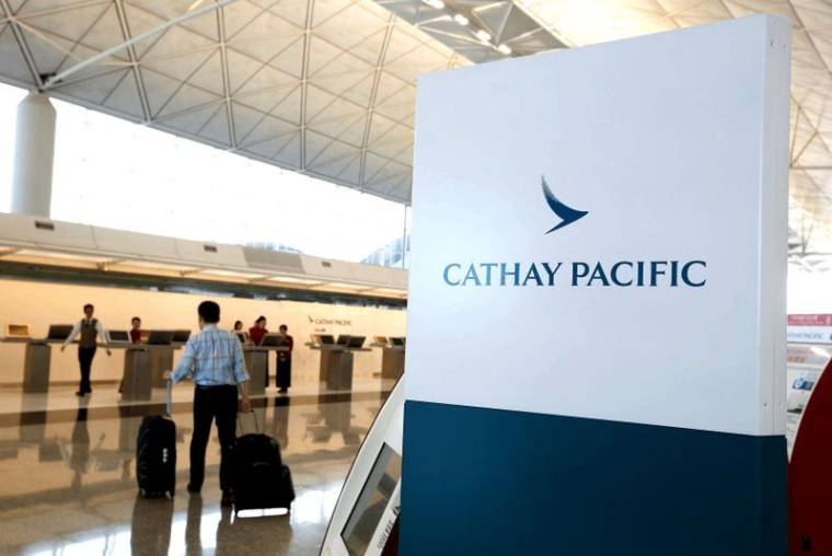 CORONAVIRUS: CATHAY PACIFIC DEMANDE AUX SALARIÉS DE PRENDRE DES CONGÉS SANS SOLDE