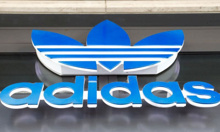 ADIDAS AVERTIT D'UNE BAISSE DE 40% DE SES VENTES AU 2E TRIMESTRE