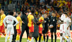 La direction de l’arbitrage explique l’exclusion de Magnetti et Roy à la fin de Lens-Brest