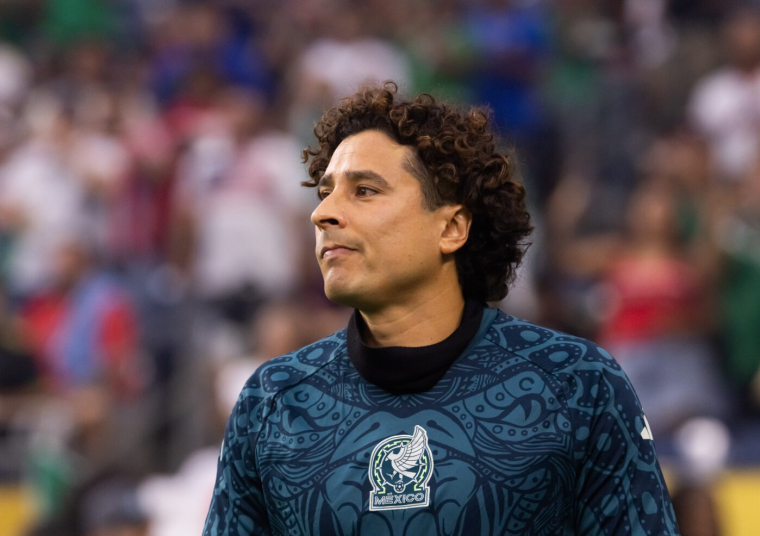 Guillermo Ochoa file à Chypre