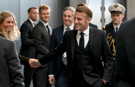 Emmanuel Macron à Copenhague, le 2 octobre 2025. ( AFP / SERGEI GAPON )