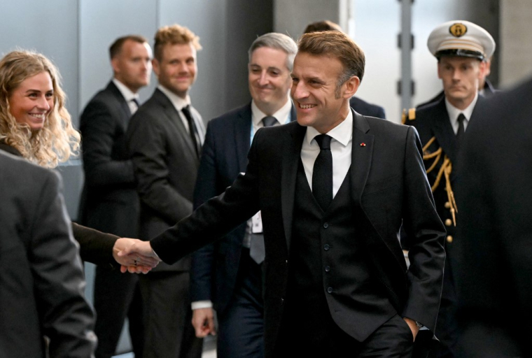 Emmanuel Macron à Copenhague, le 2 octobre 2025. ( AFP / SERGEI GAPON )