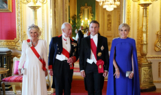 De gauche à droite la reine Camilla, le roi Charles III, le président Emmanuel Macron et son épouse Brigitte Macron, à Windsor le 8 juillet 2025 ( POOL / Ludovic MARIN )