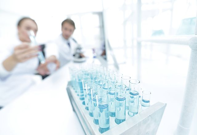 La biotech a annoncé l'arrêt complet du développement de SENS-111. (Crédits photo : Adobe Stock)