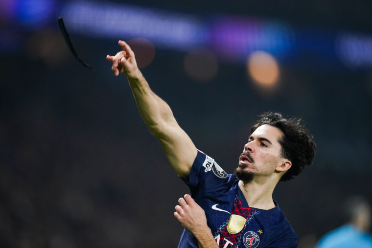 Vitinha est-il le même joueur que son père ?