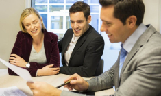 Votre banquier ne peut pas exiger une domiciliation bancaire suite à un prêt. (© Fotolia)