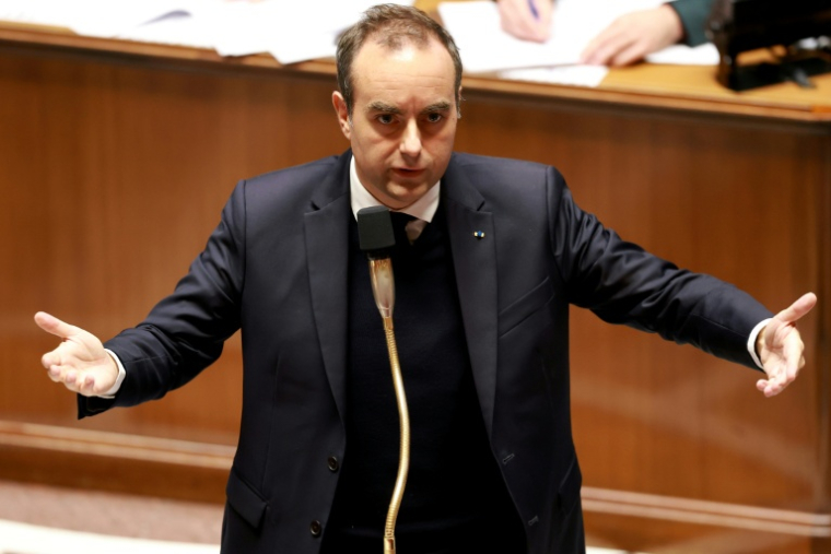 Le Premier ministre Sébastien Lecornu prend la parole lors d'une séance de questions au gouvernement à l'Assemblée nationale, à Paris, le 20 octobre 2026 ( AFP / Kenzo TRIBOUILLARD )