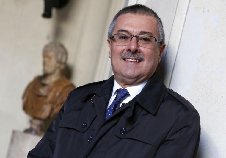 CREVAL S'APPRÊTE À BATAILLER CONTRE L'OFFRE DE CRÉDIT AGRICOLE