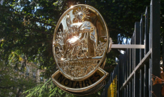 Des frais de notaire réduits en 2021 - iStock-Gwengoat