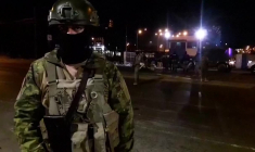 Scène devant une prison à Guayaquil en Equateur après une explosion