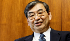 Toichiro Asada, membre du conseil d'administration de la Banque du Japon (BOJ), accorde une interview à Reuters à Tokyo