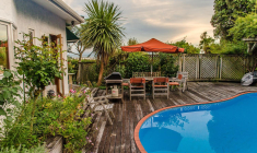 Avant de rejoindre sa location de vacances, il est conseillé de vérifier ce que couvre son assurance habitation. (illustration) (Pixabay / Mampu)