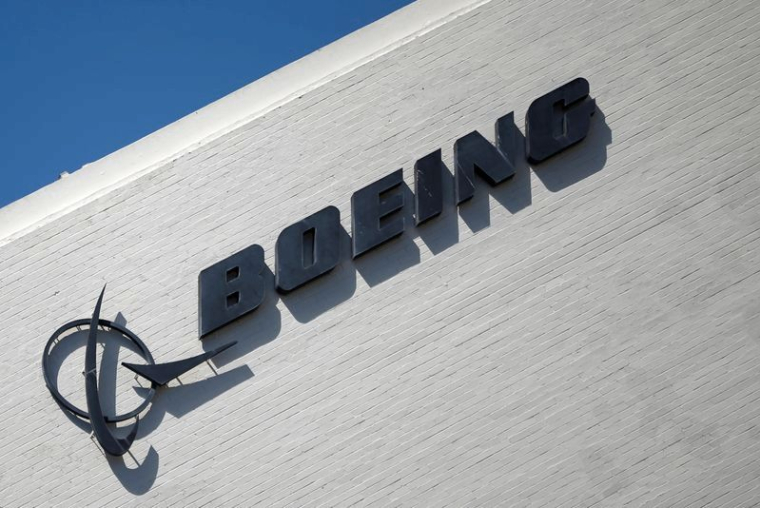 BOEING RÉDUIT SA PRODUCTION, LA PANDÉMIE PÈSE SUR LES VENTES AU 2E TRIMESTRE