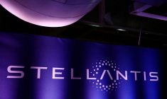 PHOTO DE FICHIER : Sommet du lobby automobile français PFA à Paris