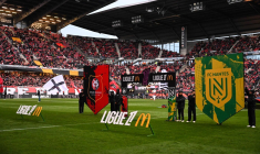 À Rennes, polémiques et inquiétudes autour de la présence de néonazis au Roazhon Park lors du derby