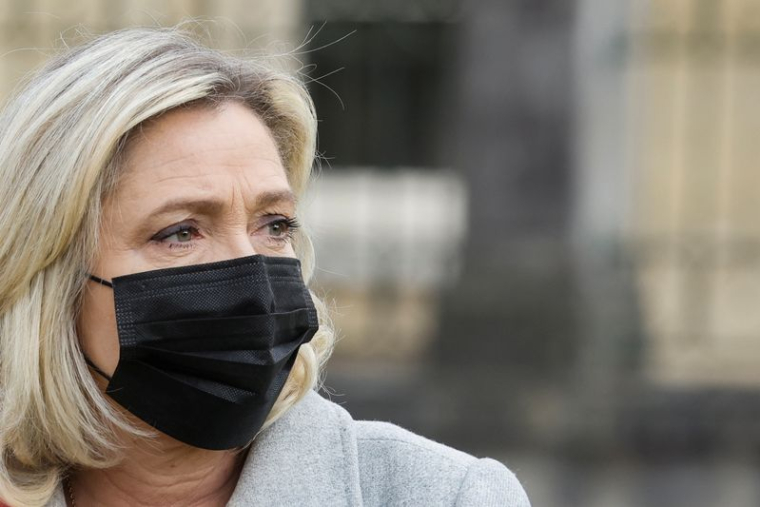 MARINE LE PEN PRÉDIT LE CHAOS SI EMMANUEL MACRON EST RÉÉLU