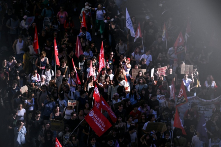 Manifestation de lycéens à Bordeaux, le 15 octobre 2026 en Gironde ( AFP / Christophe ARCHAMBAULT )