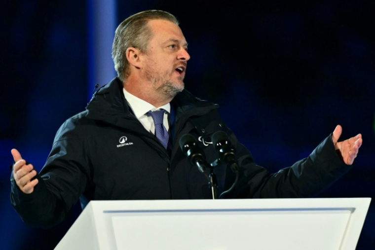 Le président du comité paralympique international (IPC), Andrew Parsons, lors de la cérémonie d'ouverture des Jeux paralympiques de Milan Cortina, le 6 mars 2026 à Vérone (Italie) ( AFP / Stefano RELLANDINI )