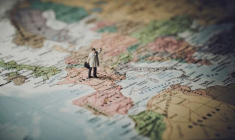 Selon Christian de Boissieu, "Un recul du ratio de dépenses publiques (aujourd'hui proche de 55% du PIB) reste la clef de la réduction de la pression fiscale et de la dette publique". (crédit : Slon Dot Pics / Pexels)