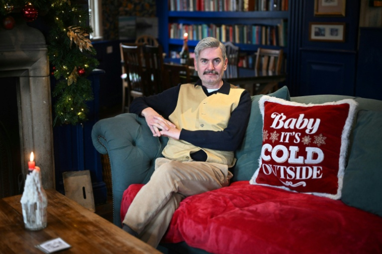 James Fitzgerald dans son pub à Londres le 20 novembre 2025, en Angleterre ( AFP / Justin TALLIS )