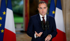 Le Premier ministre Sébastien Lecornu lors d'une allocation concernant la situation dans les lycées, le prix des carburants, la crise agricole et la situation financière de la France, le 7 octobre 2026 à l'hôtel de Matignon, à Paris ( POOL / Dimitar DILKOFF )