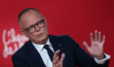 Edouard Philippe, sur le plateau de "L'Heure de vérité", le 8 octobre 2026 ( AFP / DIMITAR DILKOFF )