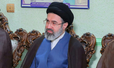 Mojtaba Khamenei, sur cette photo du 30 octobre 2024 fournie par le bureau du guide suprême iranien, a été désigné comme le nouveau guide suprême iranien en remplacement de son père Ali Khamenei, tué dans des frappes sur Téhéran le 28 février 2026 ( KHAMENEI.IR / - )
