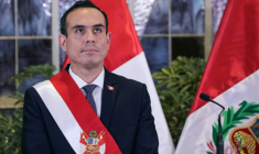 Le président par intérim du Pérou, José Jeri, lors de la cérémonie d'investiture de son gouvernement, à Lima, le 13 octobre 2025 ( AFP / Connie France )