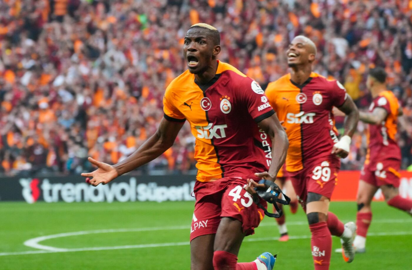 Une clause « anti-Serie A » glissée dans le transfert d'Osimhen à Galatasaray ?