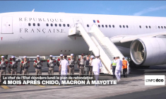 En déplacement à Mayotte, Emmanuel Macron lance la "refondation" de l'île