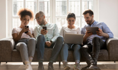 Malgré un contexte économique incitant à la prudence, les jeunes générations montrent un intérêt croissant pour les placements à risque, selon l'AMF. (Crédit photo : Shutterstock)