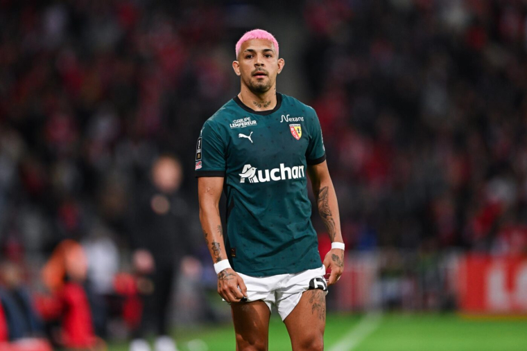 Un bon de sortie pour Facundo Medina au RC Lens