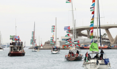 Des militants propalestiniens à bord de bateaux de la "flottille pour Gaza", quittent le port Vell à Barcelone, en Espagne, le 12 avril 2026 ( AFP / Josep LAGO )