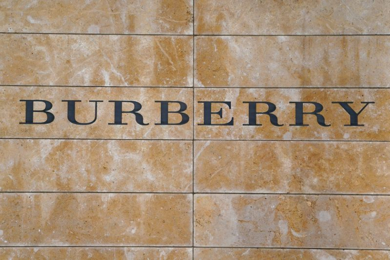 BURBERRY MISE SUR LA REPRISE EN CHINE POUR AMÉLIORER SES PERSPECTIVES