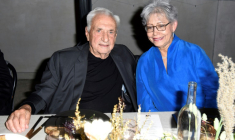 L'architecte américano-canadien Frank Gehry et son épouse, Berta Isabel Aguilera, à Los Angeles le 19 octobre 2019 ( GETTY IMAGES NORTH AMERICA / Vivien Killilea )