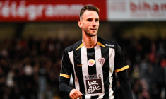 Angers signe un milieu néerlandais