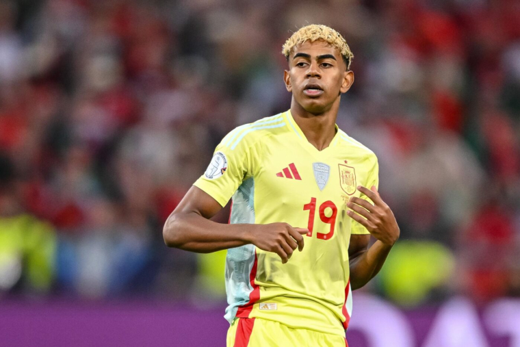 Une fresque de Lamine Yamal vandalisée à Barcelone